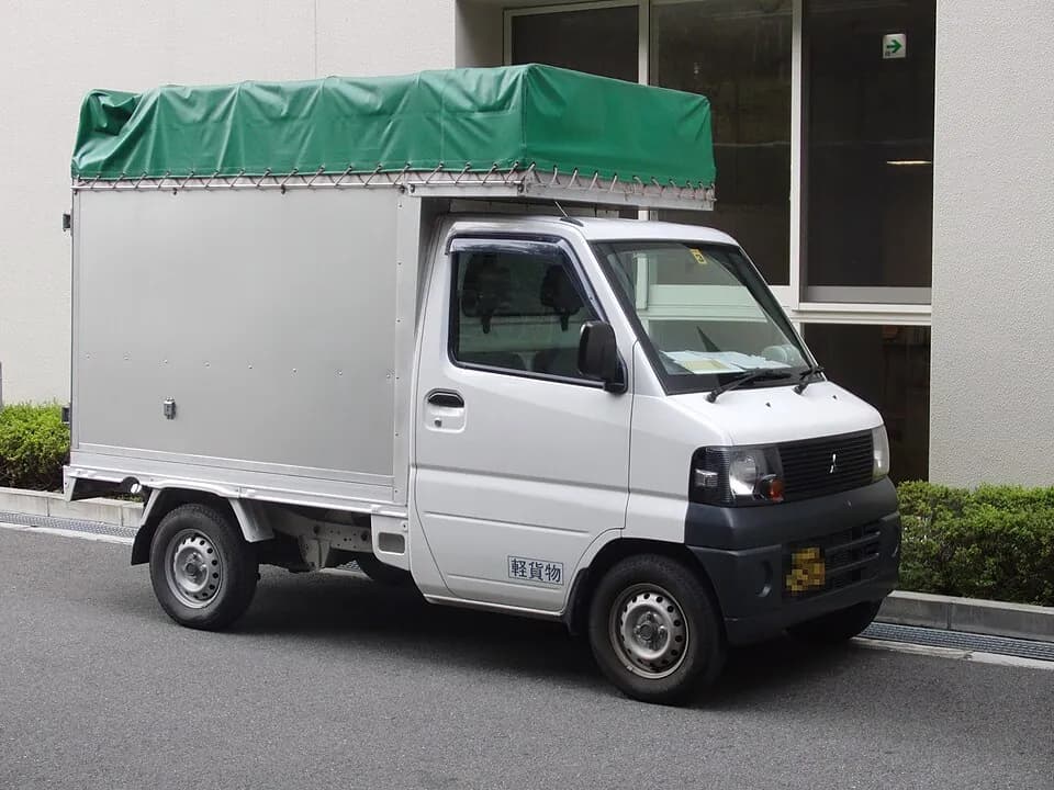 Illustrative kei truck photograph for Mitsubishi Minicab Buyer's Guide: What to Check Before You Bid